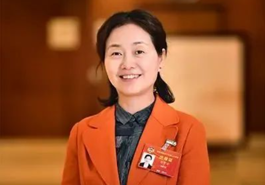 湖南省政協(xié)委員邱夢丹 湖南省政協(xié)委員邱夢丹