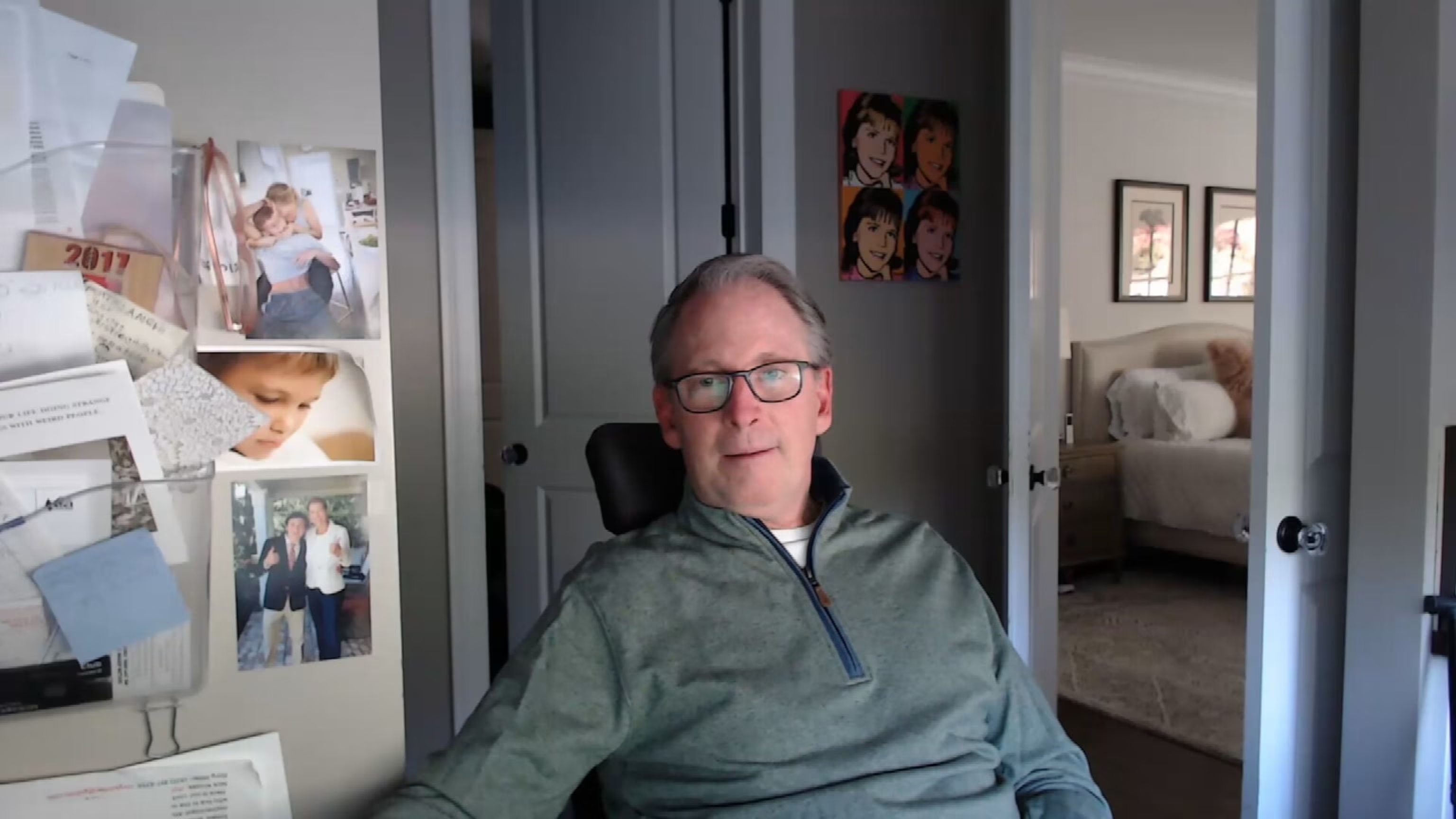 克里斯·巴爾 (Chris Barr) 向美國廣播公司新聞 (ABC News) 的威爾·里夫 (Will Reeve) 講述了他通過使用干細胞從癱瘓中恢復所取得的進展。