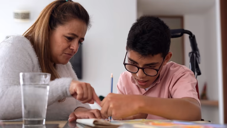 4位腦癱患兒家長(zhǎng)親述：干細(xì)胞治療后的真實(shí)改變與心路歷程