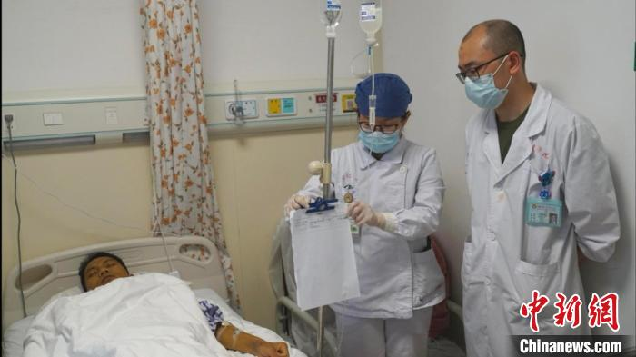 陳先生接受人胚胎干細胞誘導分化的肝細胞制劑治療。　人類干細胞國家工程研究中心 供圖